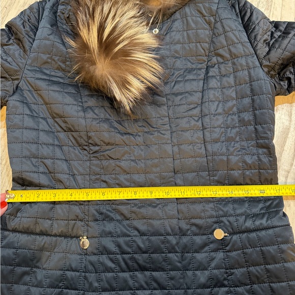 Quilted coat with fur trim size S - Picture 16 of 16